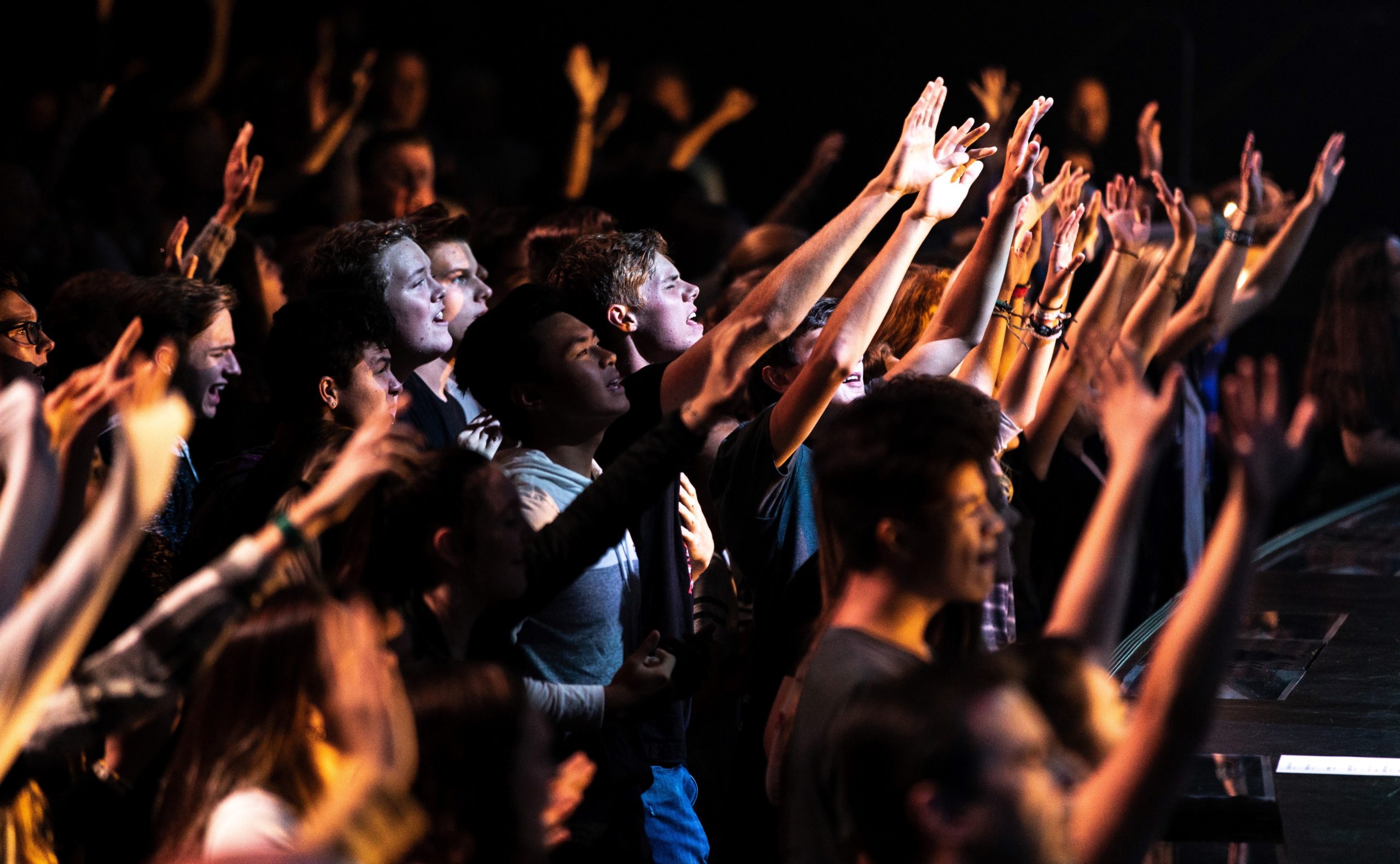 EC-Home-Slide3-Worship hands_nathan-mullet-pmiW630yDPE-unsplash (2)